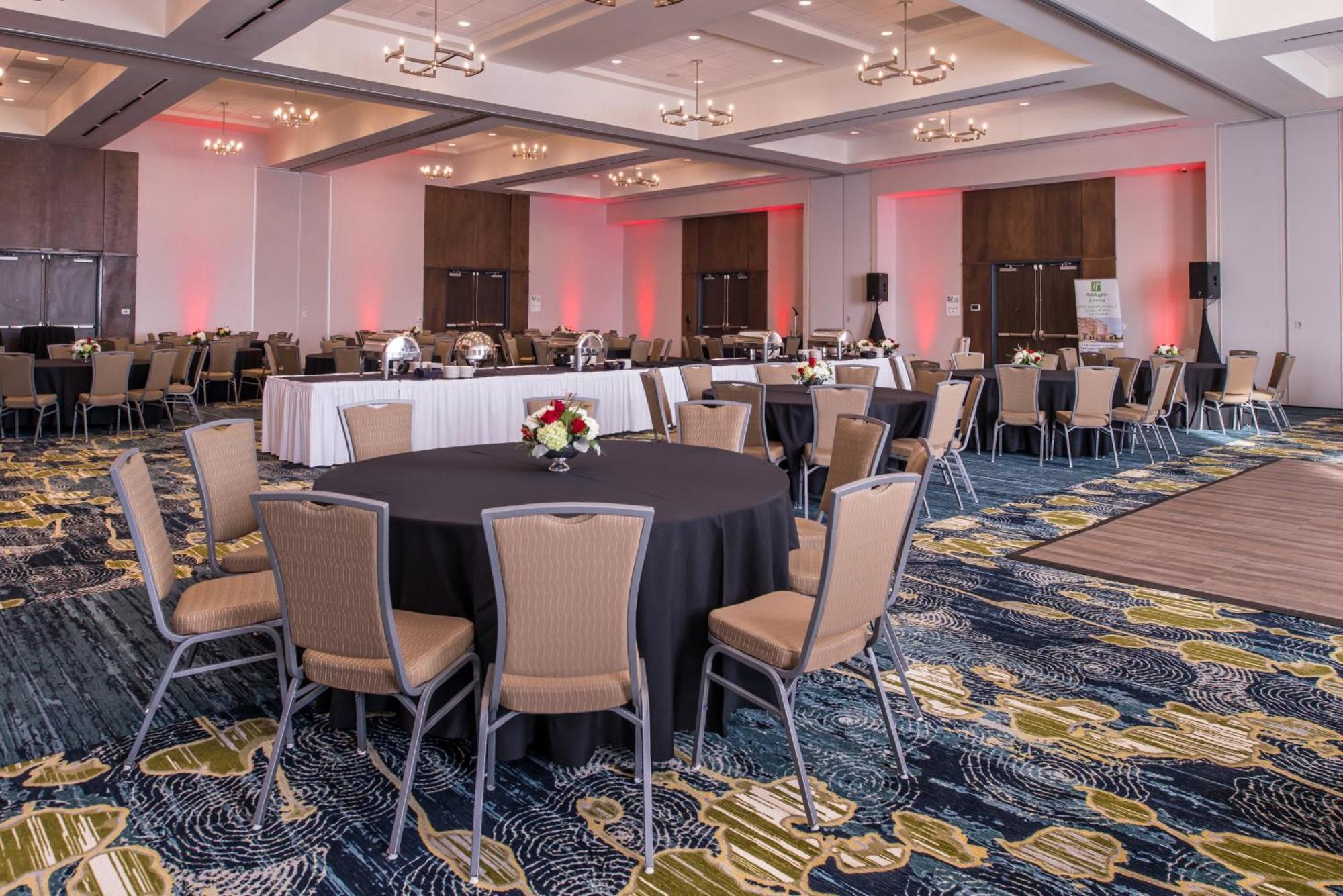 Holiday Inn Detroit Northwest - Livonia By Ihg Ngoại thất bức ảnh