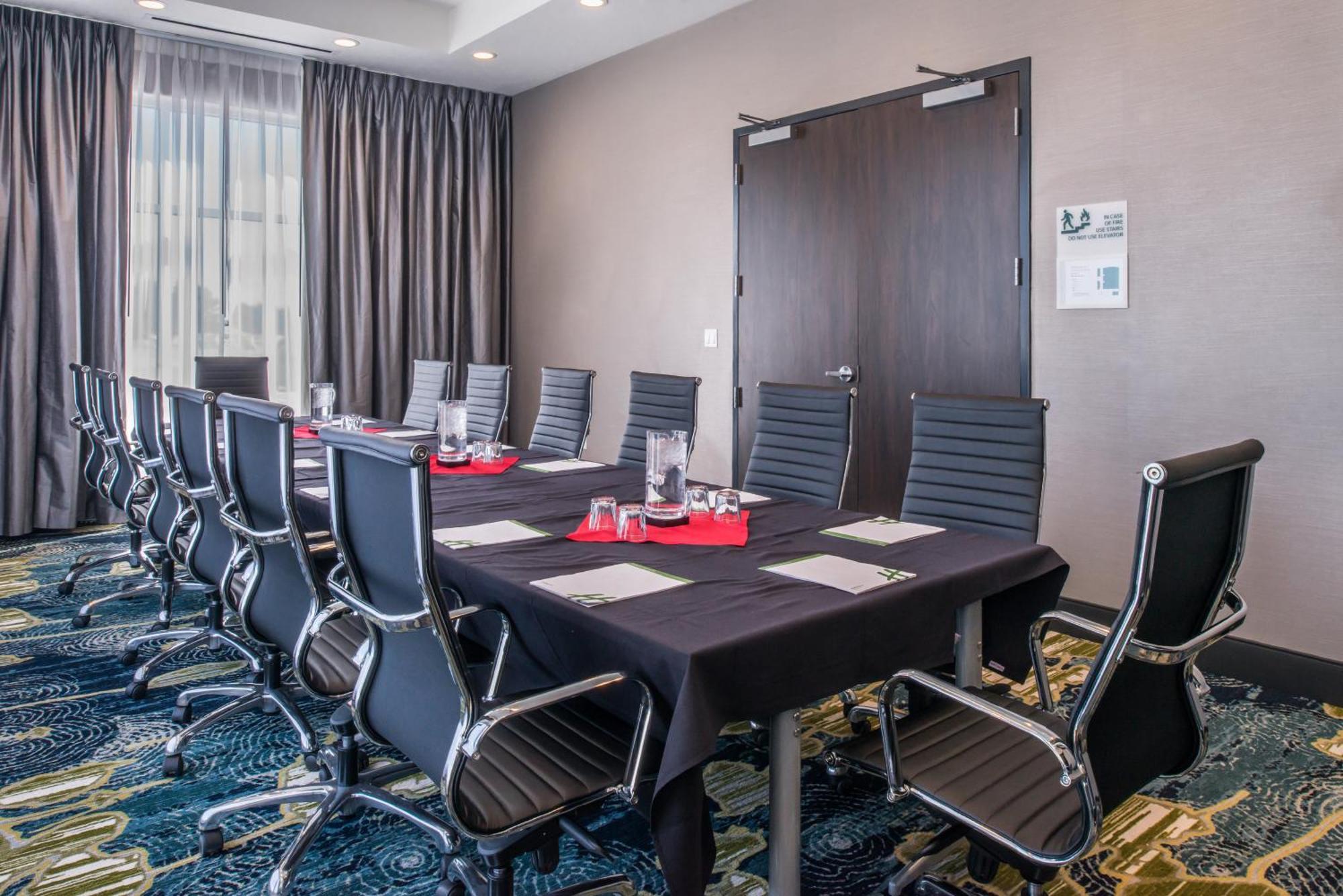 Holiday Inn Detroit Northwest - Livonia By Ihg Ngoại thất bức ảnh